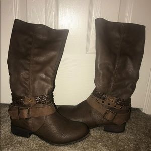 Women’s Bongo boots